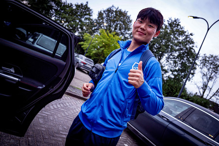 South Korean Hyeon-gyu Oh signs for four seasons at KRC Genk